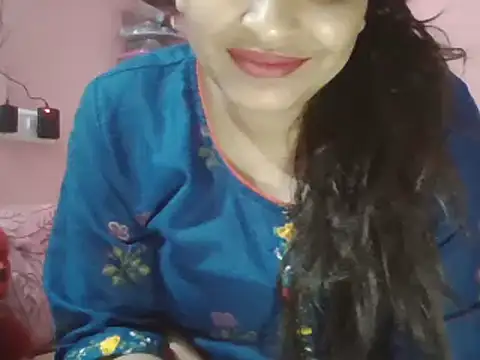 Hot-shanvi online show from 03-19-25, 08:54