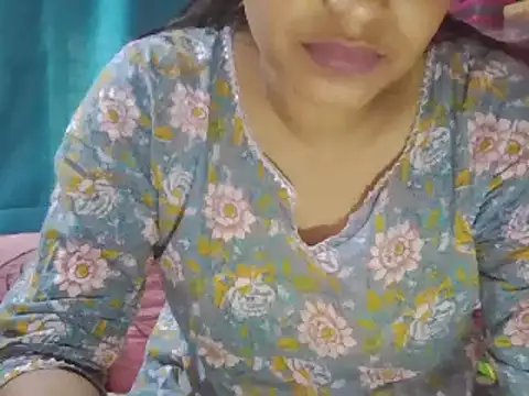 Hot-shanvi online show from 03-20-25, 11:38