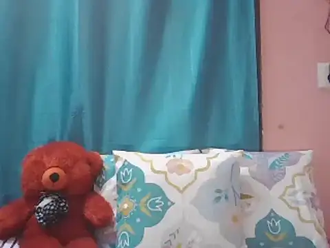 Hot-shanvi online show from 03-22-25, 09:21