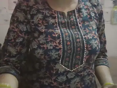 Hot-shanvi online show from 03-23-25, 03:32