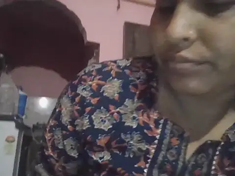 Hot-shanvi online show from 09-08-25, 11:59