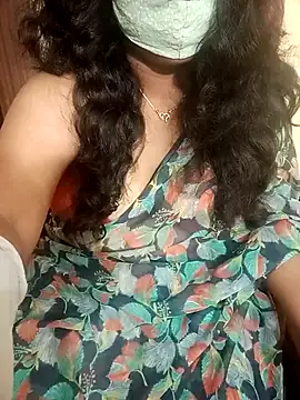 Snapshot of Rathi22 chatting on 09-10-25, 02:28 Rathi22 online show from 09-10-25, 02:28