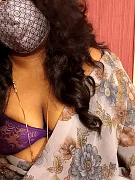 Snapshot of Rathi22 chatting on 09-24-25, 02:31 Rathi22 online show from 09-24-25, 02:31