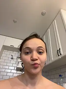 Snapshot of TheYourL chatting on 12-28-24, 08:58 TheYourL online show from 12-28-24, 08:58