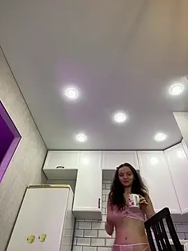 Snapshot of TheYourL chatting on 02-19-25, 09:58 TheYourL online show from 02-19-25, 09:58