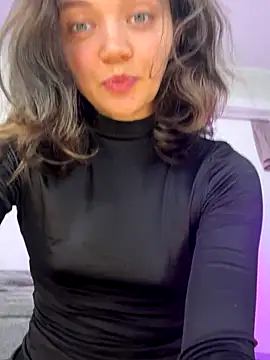 Snapshot of TheYourL chatting on 09-20-25, 09:38 TheYourL online show from 09-20-25, 09:38