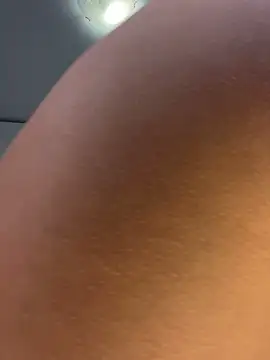 Snapshot of TheYourL chatting on 10-12-25, 04:44 TheYourL online show from 10-12-25, 04:44