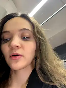 TheYourL online show from 12-19-25, 06:04