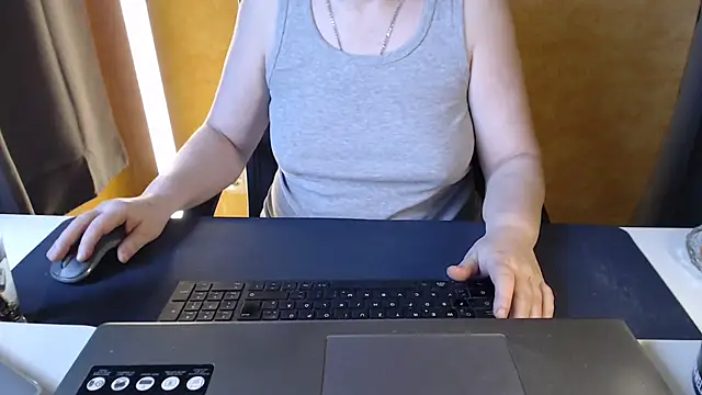 Sweet Phoenix online show from 02-21-26, 10:49