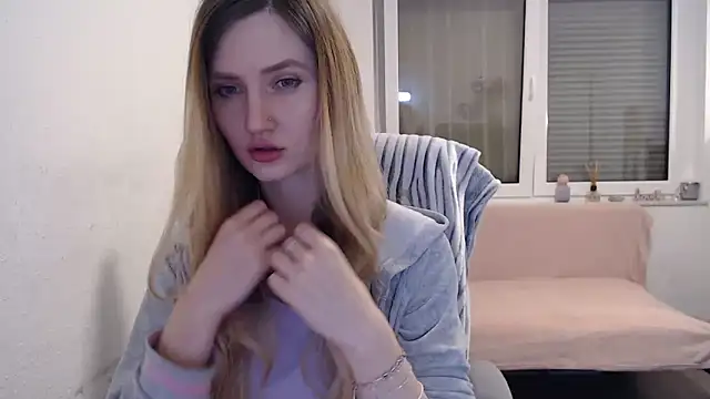 florianikaa online show from 02-02-25, 08:41