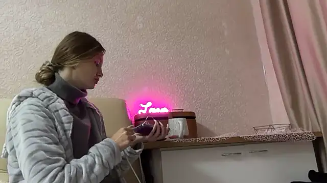 florianikaa online show from 10-30-25, 08:42