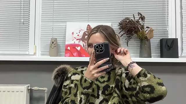 florianikaa online show from 11-13-25, 04:17