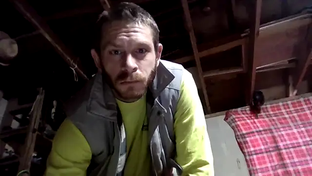 Snapshot of Spotlight95 chatting on 03-13-26, 02:45 Spotlight95 online show from 03-13-26, 02:45