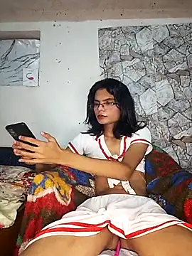 Snapshot of Enna_Zarza_ chatting on 09-25-25, 06:39 Enna Zarza online show from 09-25-25, 06:39