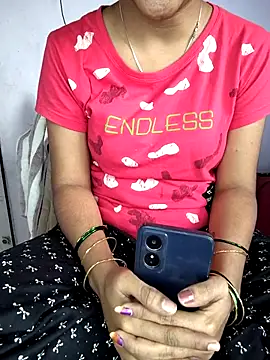 Snapshot of lovelygirl4567 chatting on 02-01-26, 10:58 lovelygirl4567 online show from 02-01-26, 10:58