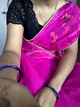 Snapshot of lovelygirl4567 chatting on 02-09-26, 05:22 lovelygirl4567 online show from 02-09-26, 05:22