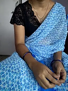 Snapshot of lovelygirl4567 chatting on 02-11-26, 05:45 lovelygirl4567 online show from 02-11-26, 05:45