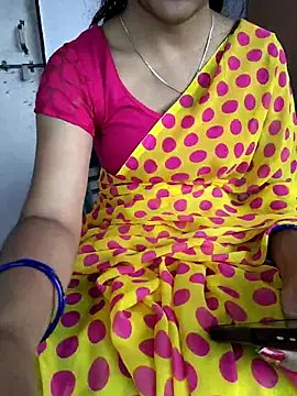 Snapshot of lovelygirl4567 chatting on 02-17-26, 05:37 lovelygirl4567 online show from 02-17-26, 05:37