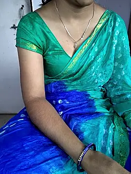 Snapshot of lovelygirl4567 chatting on 02-19-26, 05:36 lovelygirl4567 online show from 02-19-26, 05:36