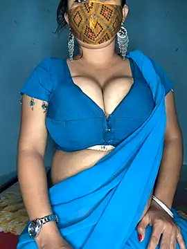 Snapshot of Lovely-Shivani chatting on 10-10-25, 06:29 Lovely-Shivani online show from 10-10-25, 06:29