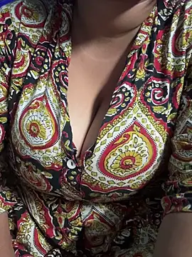 Snapshot of Lovely-Shivani chatting on 02-07-26, 06:11 Lovely-Shivani online show from 02-07-26, 06:11