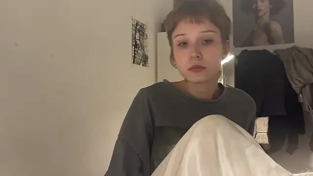 Snapshot of Iris_Pastels chatting on 11-14-25, 10:29 Iris Pastels online show from 11-14-25, 10:29