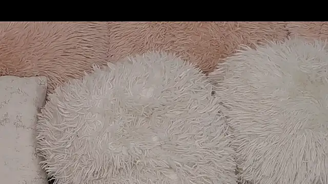 Little  Iris online show from 01-12-26, 06:18