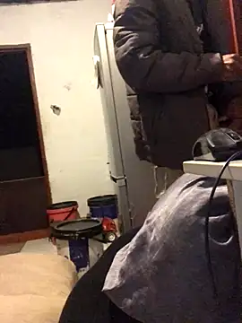 Snapshot of MKbesxxx chatting on 10-20-25, 08:42 MKbesxxx online show from 10-20-25, 08:42