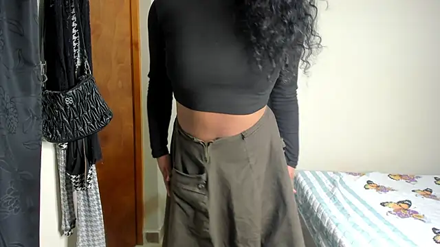 Snapshot of madisonbrunette chatting on 01-10-25, 07:25 madisonbrunette online show from 01-10-25, 07:25