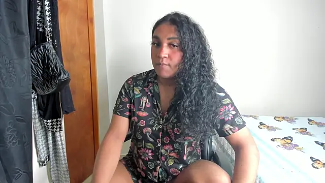 Snapshot of madisonbrunette chatting on 01-11-25, 03:44 madisonbrunette online show from 01-11-25, 03:44