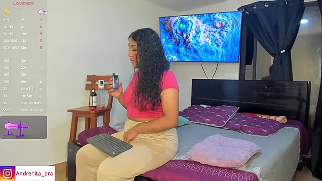 Snapshot of madisonbrunette chatting on 09-19-25, 03:08 madisonbrunette online show from 09-19-25, 03:08