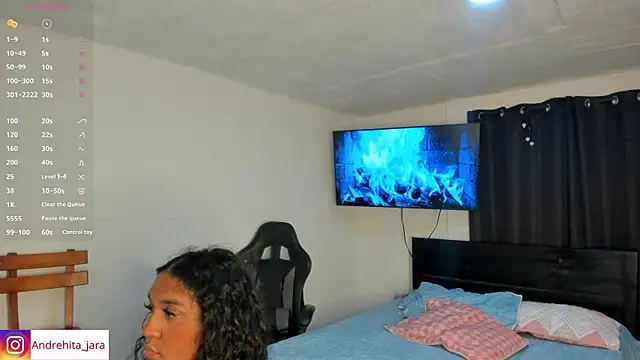 Snapshot of madisonbrunette chatting on 10-24-25, 04:36 madisonbrunette online show from 10-24-25, 04:36