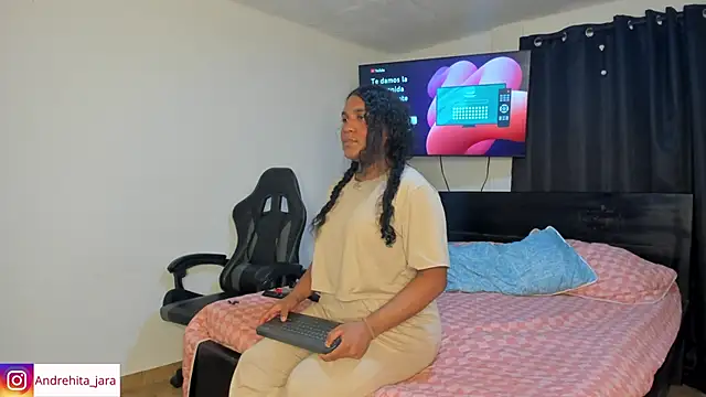 Snapshot of madisonbrunette chatting on 10-30-25, 07:25 madisonbrunette online show from 10-30-25, 07:25