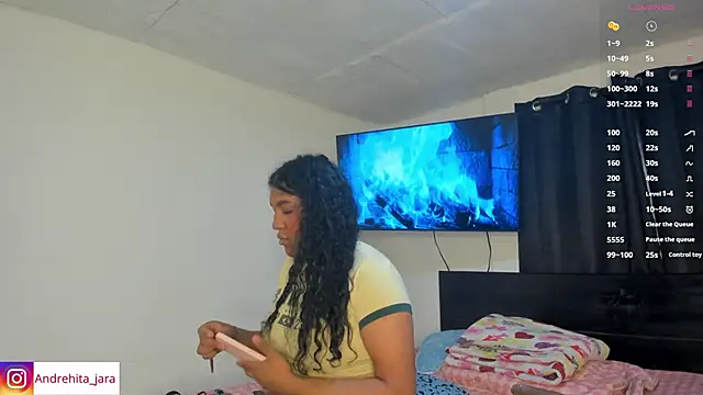 Snapshot of madisonbrunette chatting on 11-13-25, 07:24 madisonbrunette online show from 11-13-25, 07:24