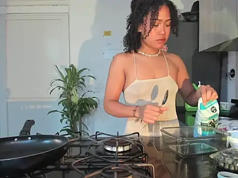 bronwgirl69 online show from 10-16-25, 02:34