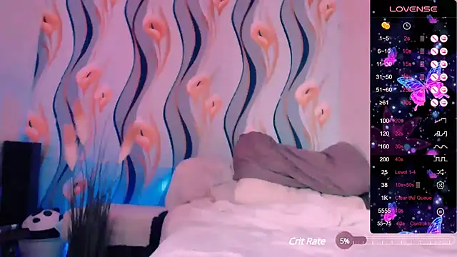 Snapshot of roxyyyrose chatting on 01-05-25, 09:03 roxyyyrose online show from 01-05-25, 09:03