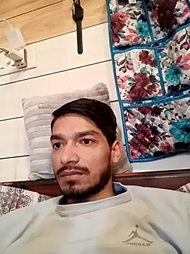 Snapshot of Tarun_0026 chatting on 02-23-26, 05:27 Tarun 0026 online show from 02-23-26, 05:27