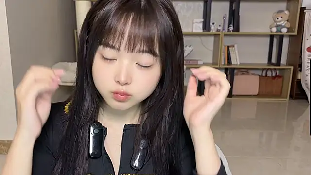 Chenjing0 online show from 10-08-25, 02:31