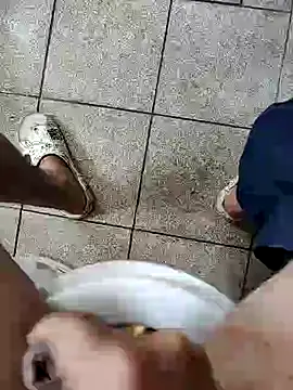 Snapshot of dreamers_dick chatting on 01-12-25, 04:31 dreamers dick online show from 01-12-25, 04:31