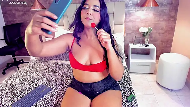 Snapshot of Scarlet_lace chatting on 01-24-25, 07:49 Scarlet lace online show from 01-24-25, 07:49