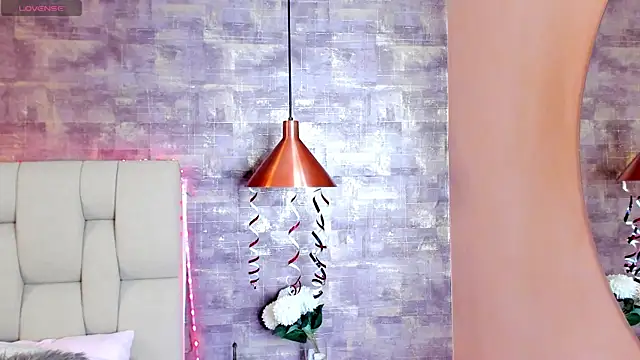 Snapshot of Scarlet_lace chatting on 03-18-25, 07:10 Scarlet lace online show from 03-18-25, 07:10