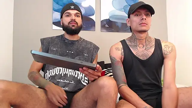 Snapshot of Emilio_Wolf chatting on 01-09-25, 11:34 Emilio Wolf online show from 01-09-25, 11:34