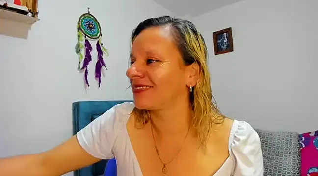 sofi saliva2511 online show from 03-08-25, 11:28