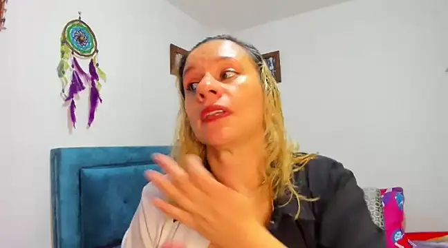 sofi saliva2511 online show from 03-10-25, 06:23