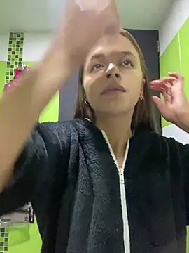 Snapshot of Amys chatting on 02-18-25, 04:15 Amys online show from 02-18-25, 04:15