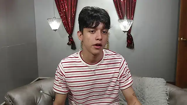 Snapshot of jisuscat chatting on 03-10-25, 07:10 jisuscat online show from 03-10-25, 07:10