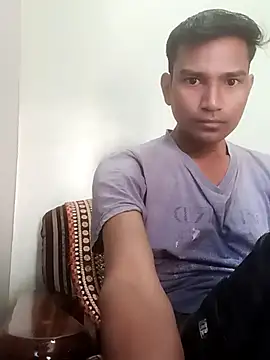 Abony femboy online show from 11-17-25, 07:58