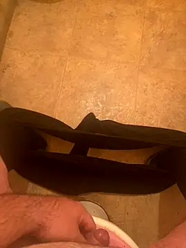 Snapshot of balint35 chatting on 10-23-25, 09:13 balint35 online show from 10-23-25, 09:13