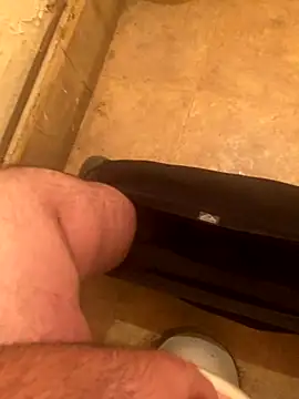 Snapshot of balint35 chatting on 11-03-25, 02:18 balint35 online show from 11-03-25, 02:18