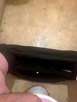 Snapshot of balint35 chatting on 11-25-25, 09:26 balint35 online show from 11-25-25, 09:26